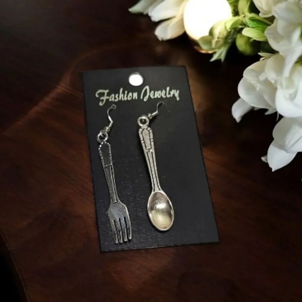 2/$10 Stylish Dangle Earrings Swirl, Cross & Novelty Designs MUST BUNDLE 2/$10 - Picture 4 of 4